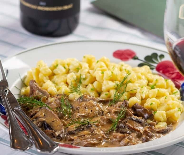 Bratislava: 3-Course Meal at a Traditional Restaurant - Key highlights to look for