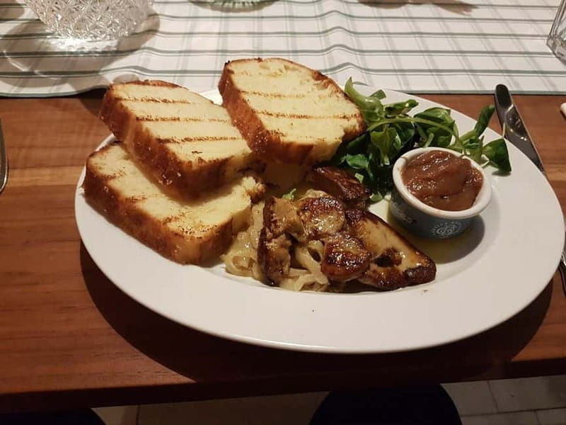 Bratislava: 3-Course Meal at a Traditional Restaurant - Local wine or draught beer, and how to make the drink count