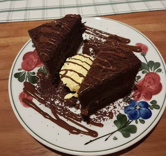 Bratislava: 3-Course Meal at a Traditional Restaurant - Who this Bratislava dinner fits best