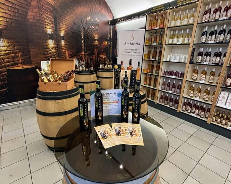 Bratislava: 30 Minute Mead and Honey Tasting Experience - The honey flight: creamed, bee pollen, propolis, and cinnamon