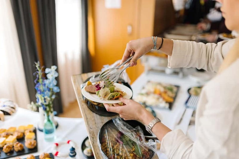 Bratislava: Brunch & Cruise on Danube - Bratislava Castle Views, Served With a Brunch Buffet