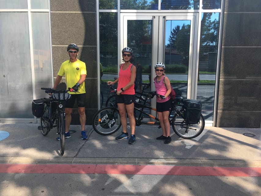Bratislava-Budapest Bike Rental with Bike Delivery - Szentendre: artist colonies and galleries as your calm finale