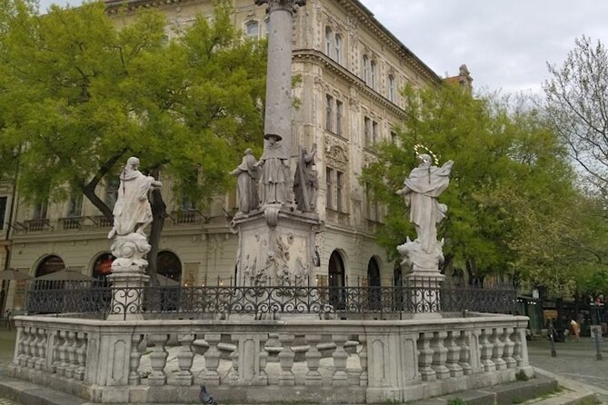 Bratislava: City Sightseeing Afternoon Walking Tour - Where the walk starts: Park Inn by Radisson Danube Hotel