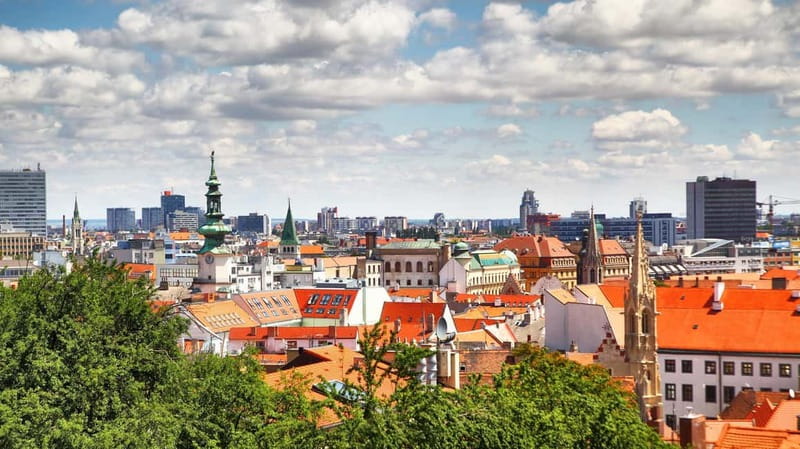 Bratislava: Express Walk with a Local in 60 minutes - Why the Small Group Size Feels Better Than a Big Bus Stop