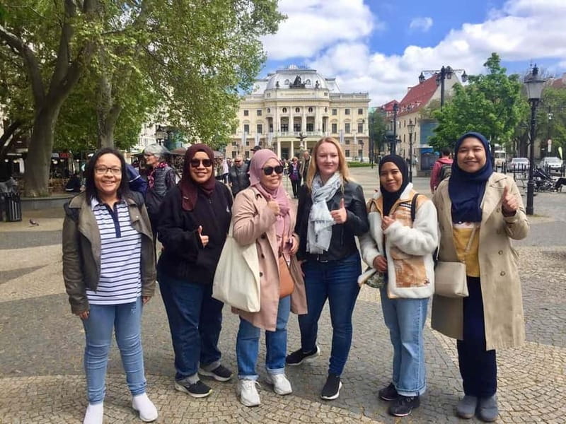 Bratislava: Guided Walking Tour with Castle Entry Ticket - Biela Street, Michalska Street, and Michael’s Gate