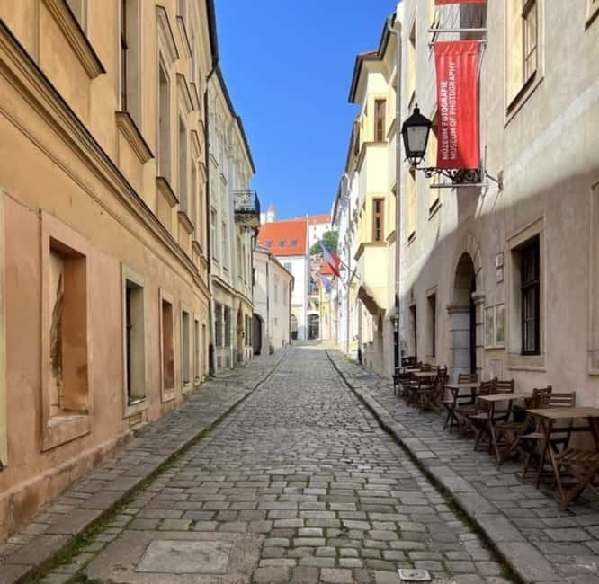 Bratislava: Guided Walking Tour with Castle Entry Ticket - Finishing at St. Martin’s Cathedral, Then Going Up to the Castle