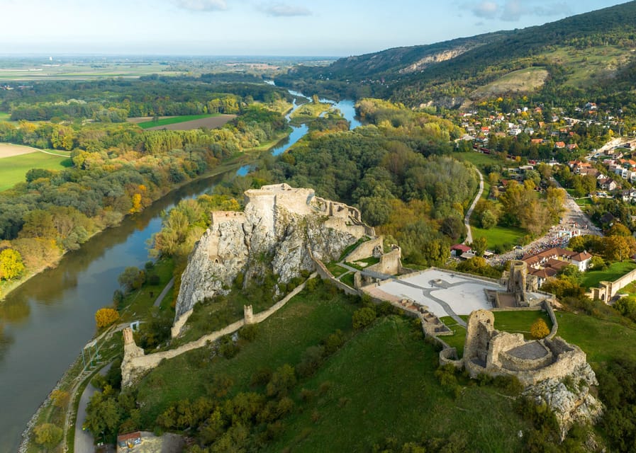 Bratislava - Hainburg - Bratislava: Cruise on the Danube - The five-hour break: how to plan your time like a local