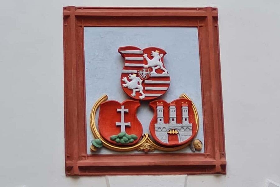 Bratislava: Old City History 2-hours Walking Tour - Primate’s Palace and Old City Hall: secrets without the museum pressure