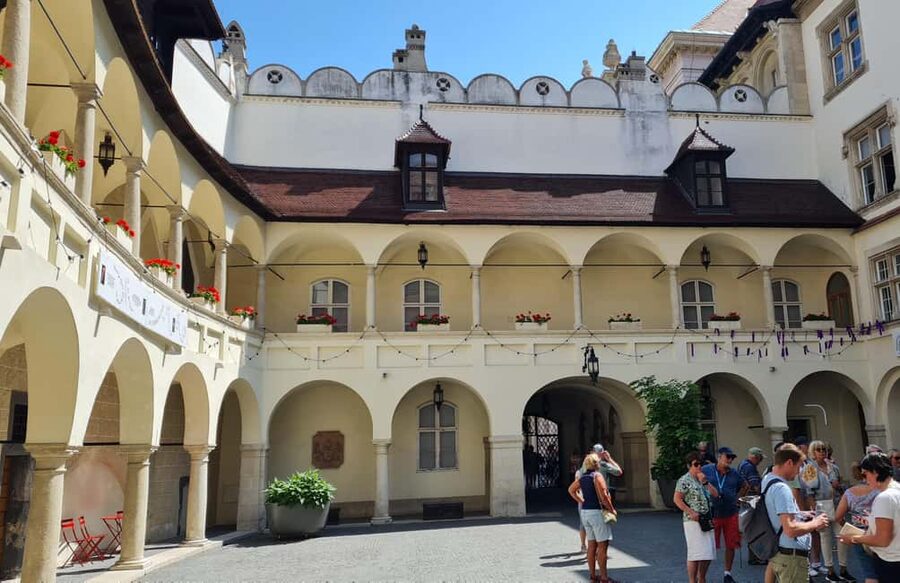 Bratislava: Old City History 2-hours Walking Tour - Should you book this Bratislava Old City History 2-hour walk?