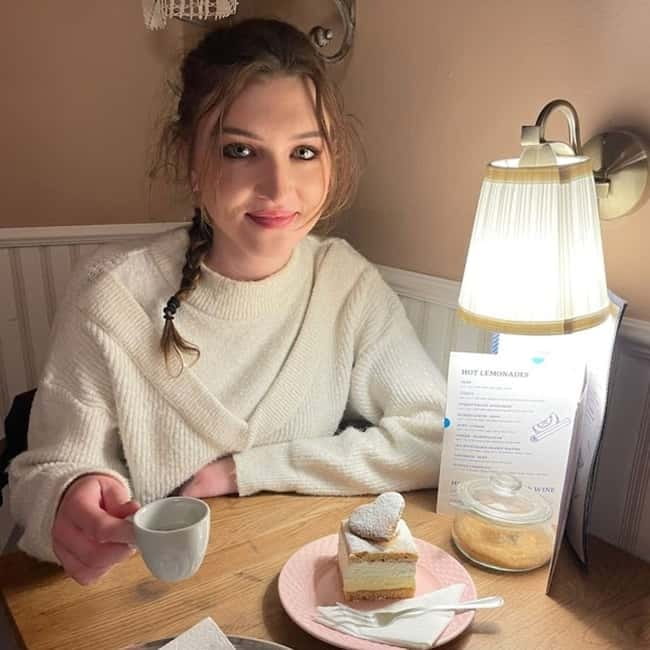 Bratislava: Old Town Cake Tasting Experience - How the Tasting Session Actually Works (It’s Not a Big Group Tour)