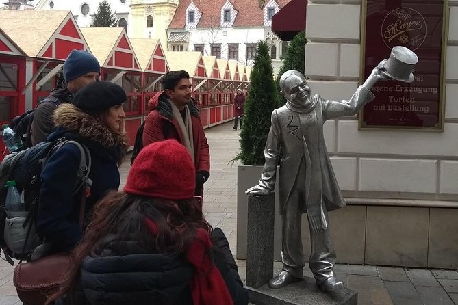 Bratislava walk tour with bonuses and castle 3€ + Tip, kids free - A 3€ walking tour that feels like a mini education