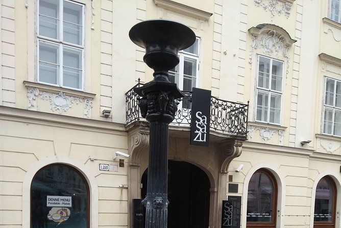 Bratislava walk tour with bonuses and castle 3€ + Tip, kids free - Hviezdoslavovo námestie to St. Martin’s Cathedral: how the old city clicks