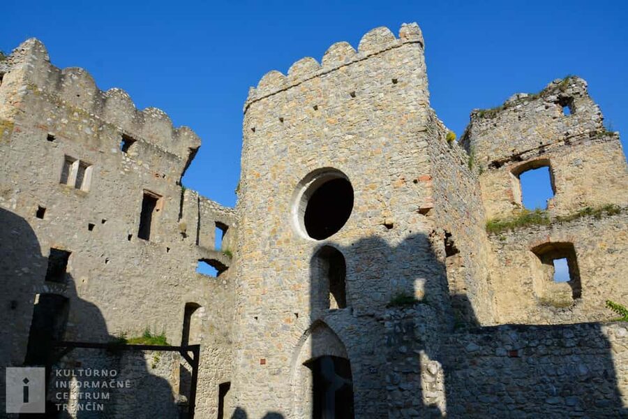Castles, Čičmany & Bratislava - Key highlights you will actually feel