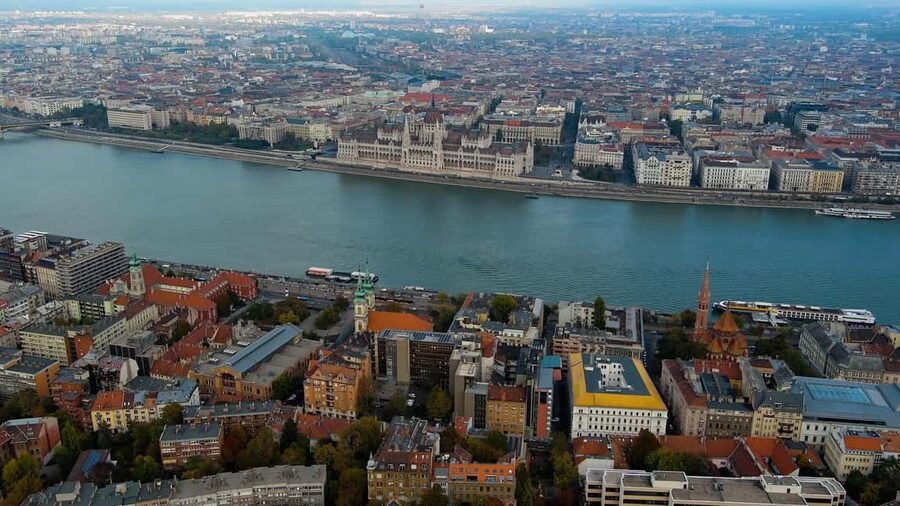 Day trips from Vienna: Bratislava and Budapest with Guide - Vienna to Bratislava, Then Straight Into History