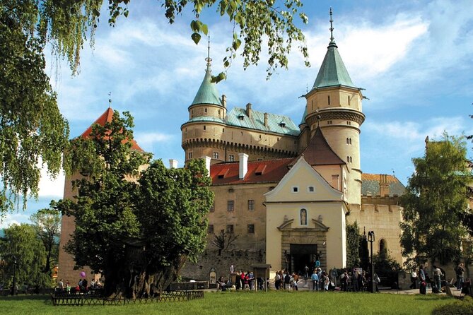 From Bratislava: Čičmany, Bojnice Palace & High Tatras Day Tour - Čičmany: UNESCO wooden houses, not a quick photo stop