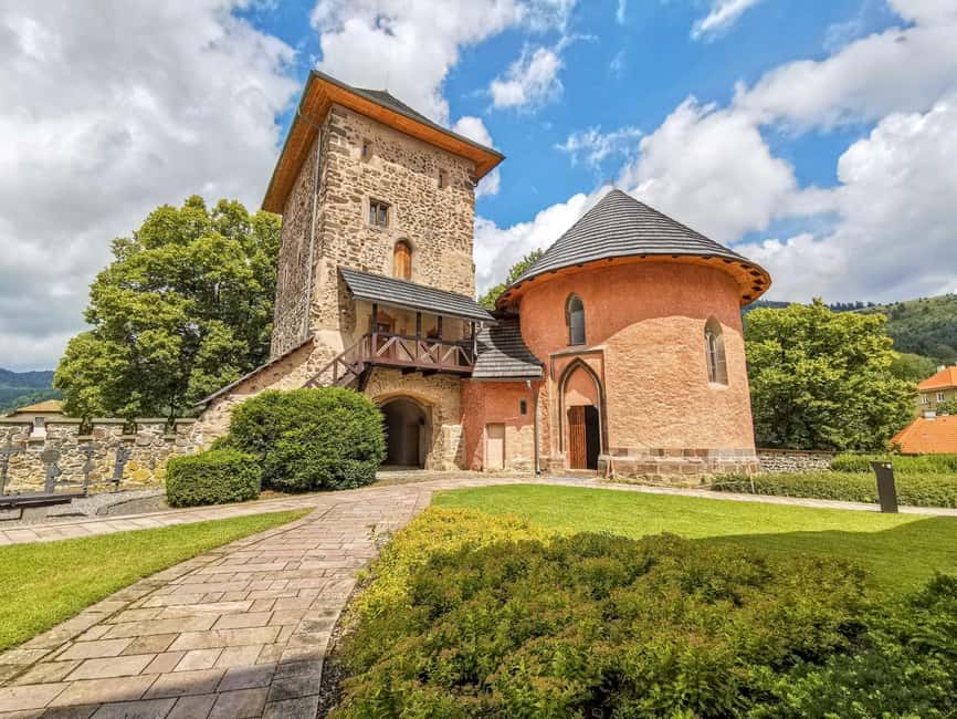 From Bratislava: Dracula Nosferatu - Orava Castle Day Tour - Orava Castle time on the clock: what matters for your planning