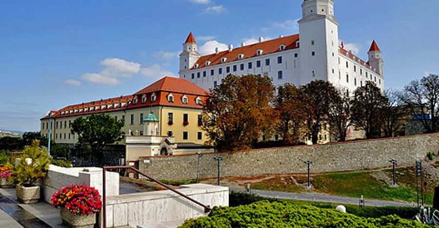 From Budapest: Bratislava Day Trip - Bratislava Castle photo stop: efficient, not exhausting