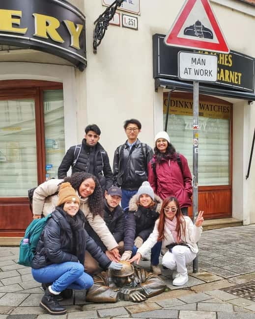 From Budapest: Bratislava Day Trip by Van - Getting picked up: Déli or Kelenföld, and why that matters