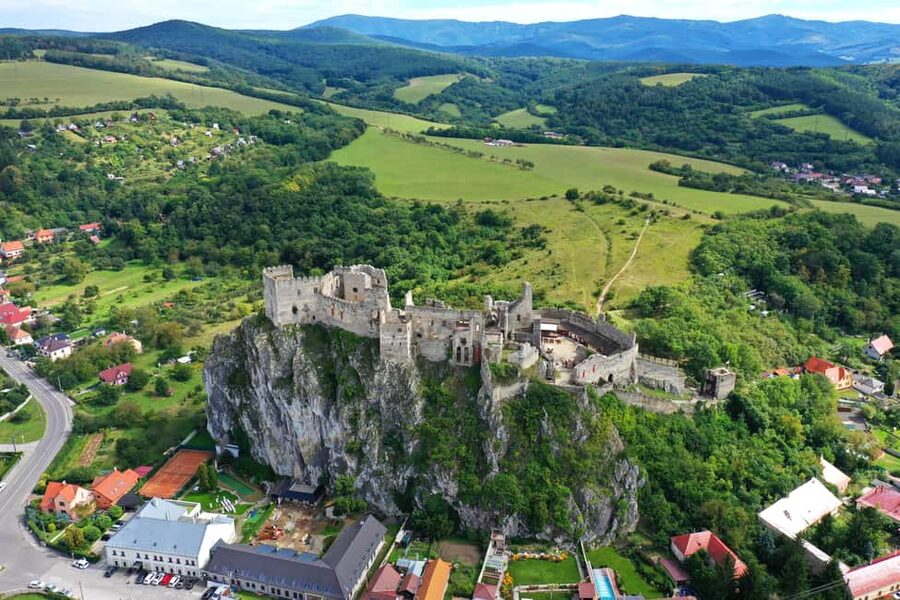 From Vienna :4 Castle Tour In Slovakia With Wine Tasting - Language Support and the Driver Experience