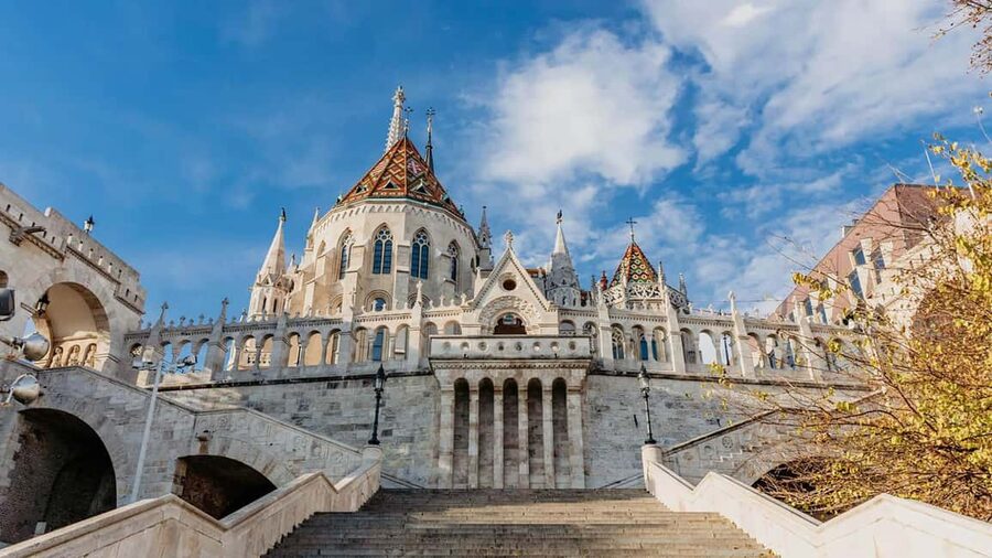 From Vienna: Bratislava and Budapest Guided Day Trip - Bratislava Castle and the 1.5-hour free time that makes it feel worth it