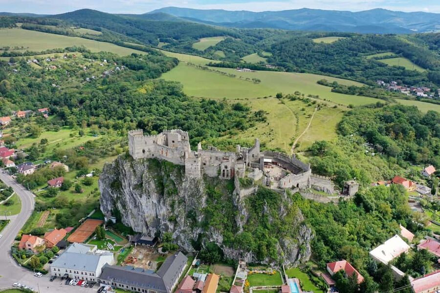 From Vienna: Bratislava & Devin Castle Day Tour with Photo - Lunch break: Slovak comfort food that actually fuels the afternoon