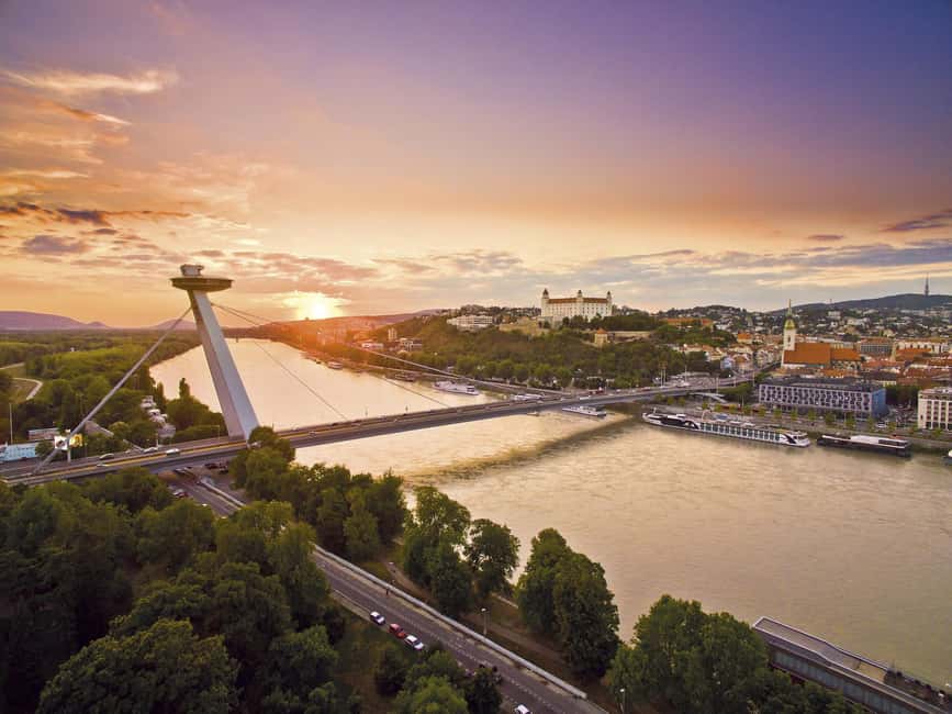 From Vienna to Bratislava, Devín and Hainburg – Guided Tour - Key reasons this day trip works so well
