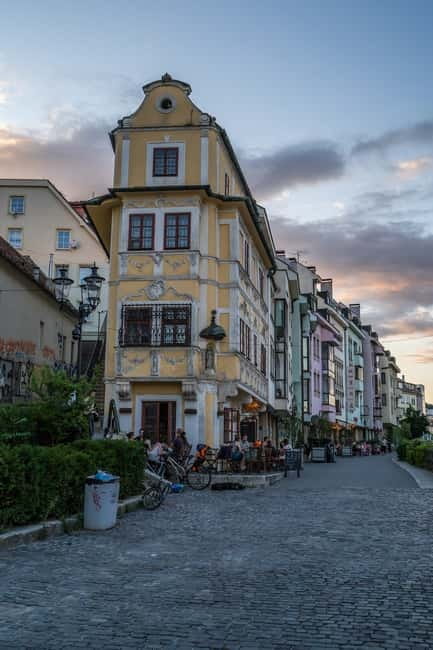 Highlights of Bratislava - Old Town with Castle private tour - Up to Bratislava Castle, the Best View Break, and the Sparkling Wine Pause