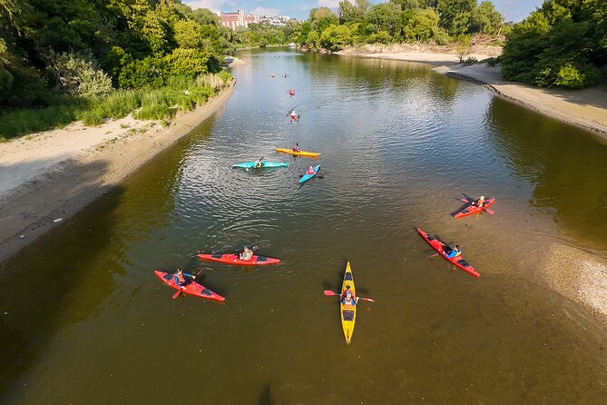 Paddling on the Danube river branch in Bratislava - Learning without stress: how the instruction is set up
