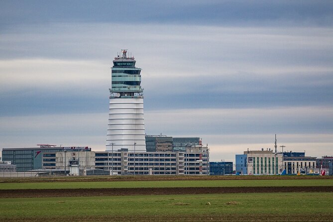 Private Direct Transfer From Bratislava to Vienna Airport - Price and value: what the $77.63 per person really buys