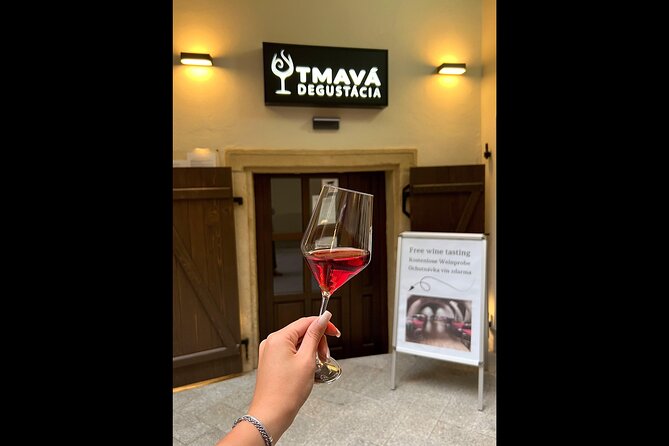 Quick Wine Tasting in Michalská - Quick wine in Bratislava, right where you need it