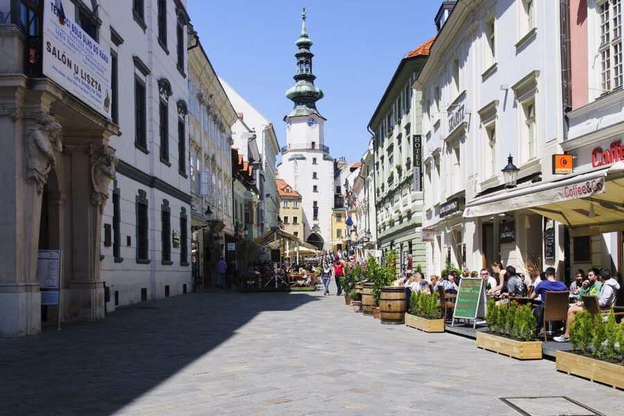 Vienna: Bratislava Day Trip with Private Guide and Transport - Lunch, souvenirs, and fitting in your own pace