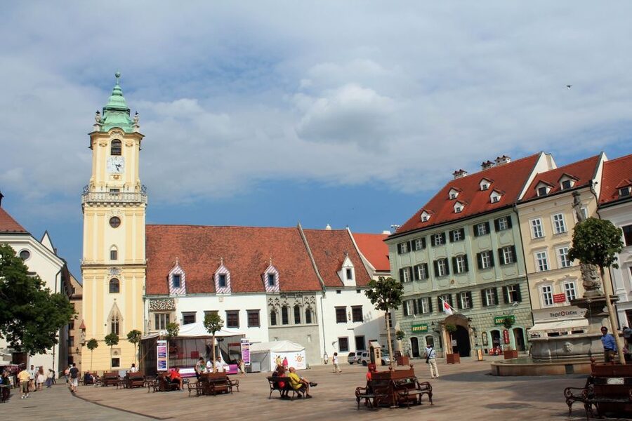 Vienna: Bratislava Day Trip with Private Guide and Transport - Who this private day trip is for